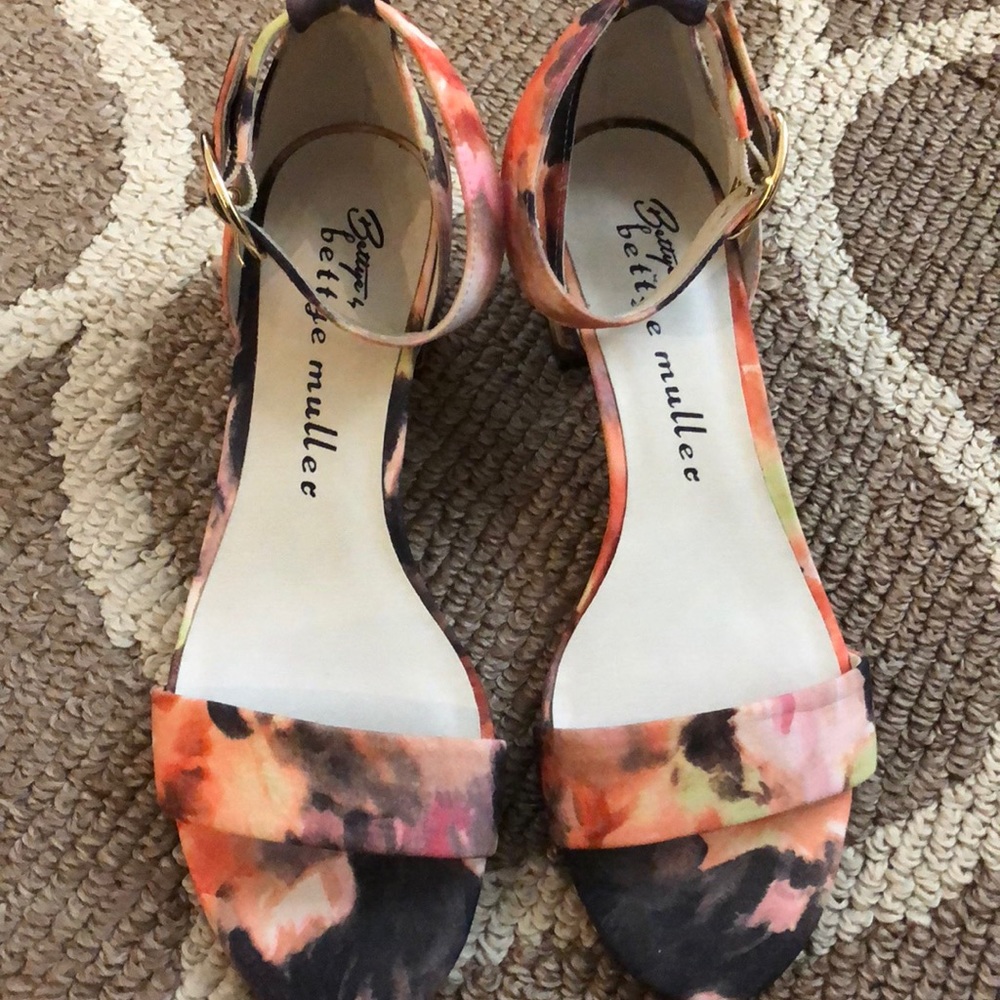 Anthropologie Bettye Muller Block Heel Sandal